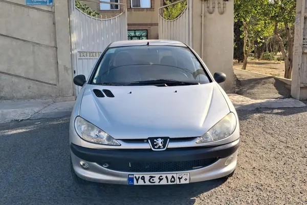 پژو، 206