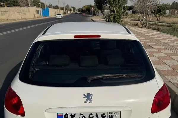 پژو، 206
