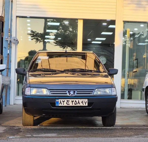 پژو، 405