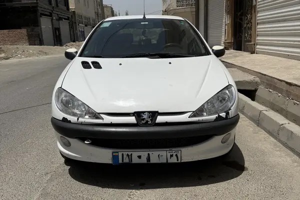 پژو، 206