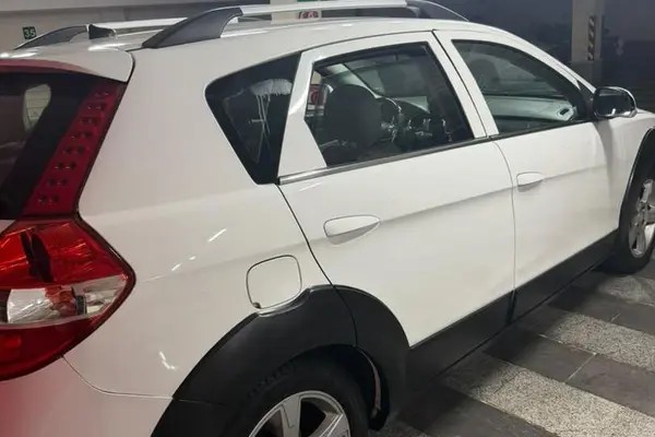 دانگ فنگ، H30 کراس