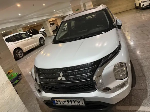 میتسوبیشی، اوتلندر