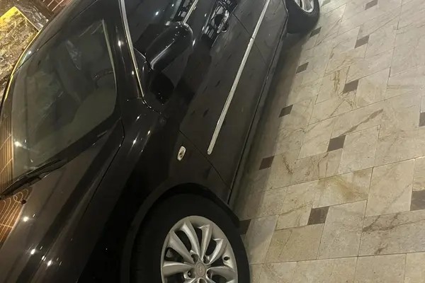 هیوندای، آزرا (گرنجور)