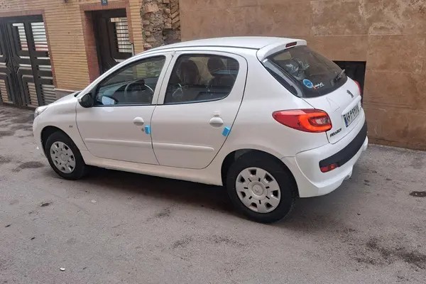 پژو، 207