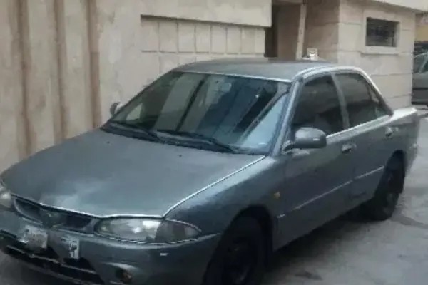 پروتون، ویرا
