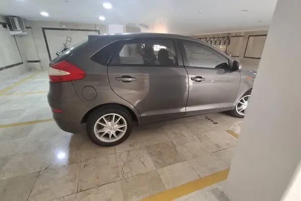 ام وی ام، 315هاچ بک