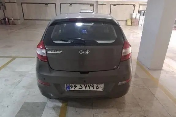 ام وی ام، 315هاچ بک