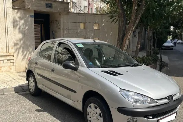 پژو، 206