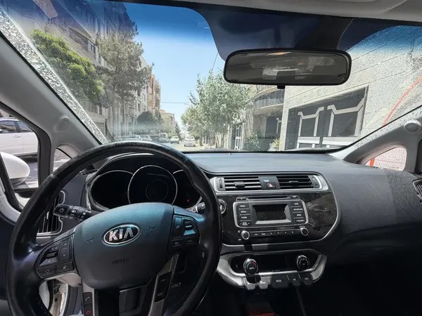کیا، ریو هاچ بک