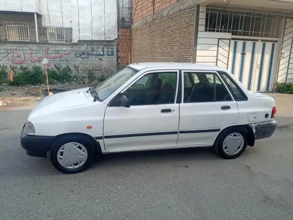 پراید، صندوق دار