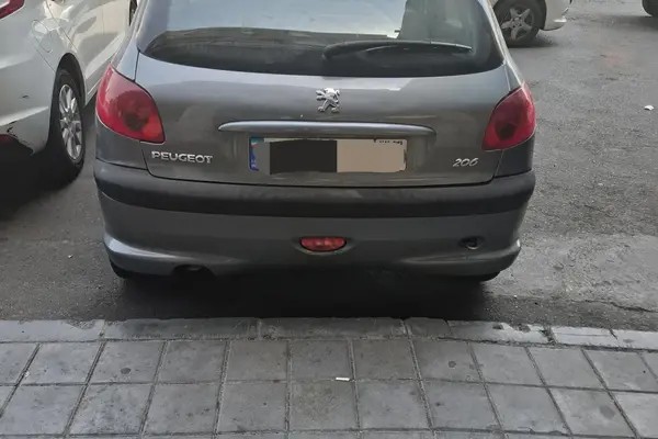 پژو، 206