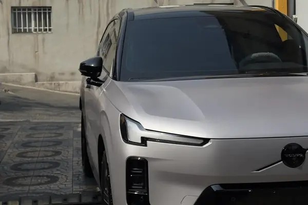 ولوو، XC70