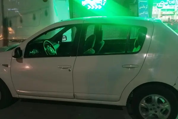رنو، ساندرو