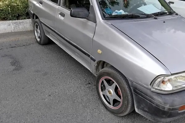 پراید، صندوق دار
