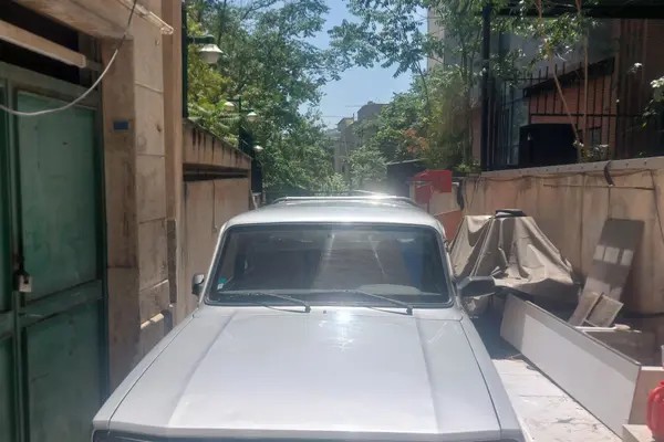 کارا، دو کابین