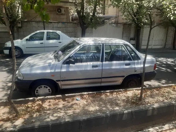 پراید، صندوق دار