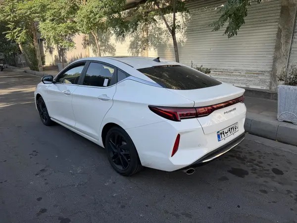 کی ام سی، J7