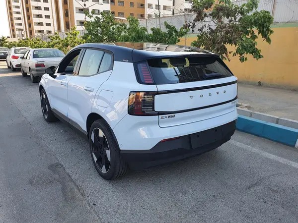 ولوو، EX30