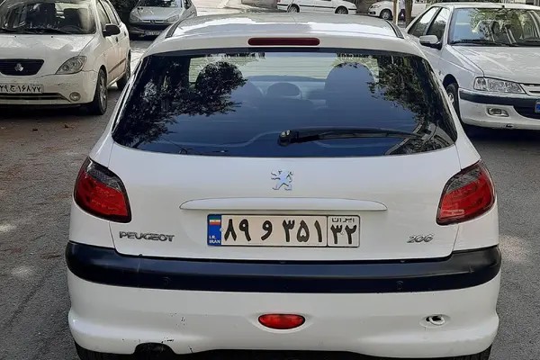 پژو، 206
