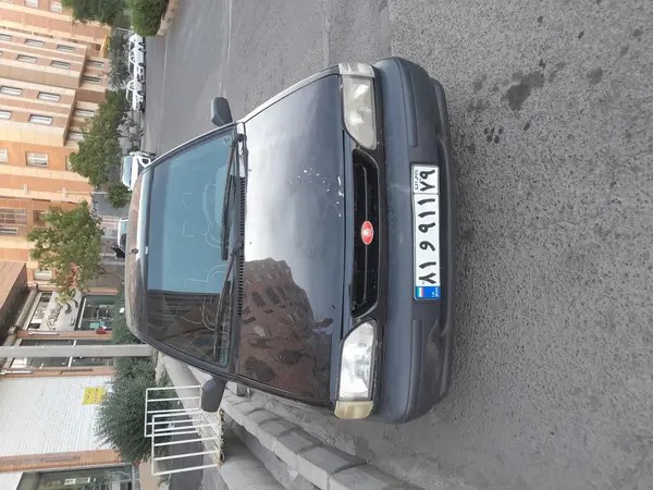 پراید، صندوق دار