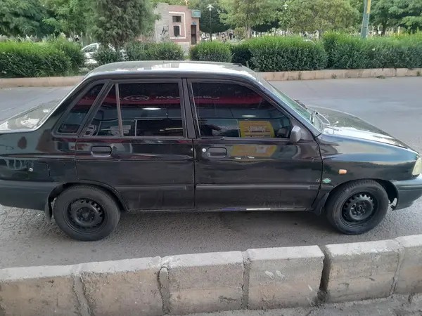 پراید، صندوق دار