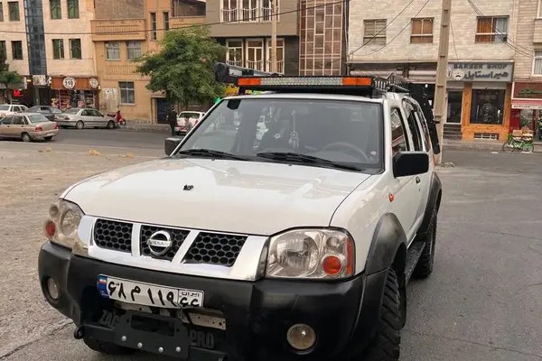 نیسان، رونیز