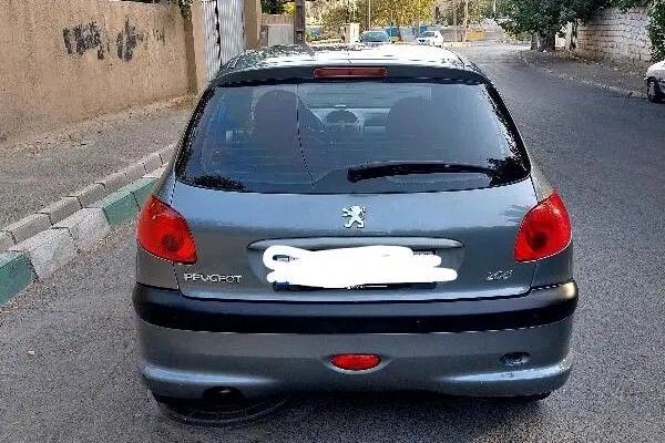 پژو، 206