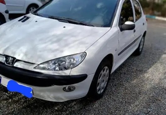 پژو، 206