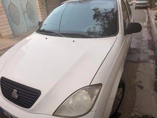 تیبا، هاچ بک