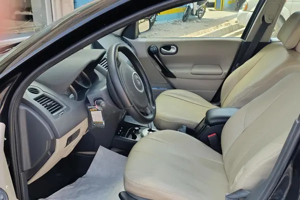 رنو، مگان (مونتاژ)