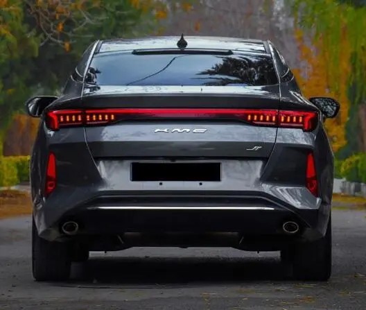 کی ام سی، J7