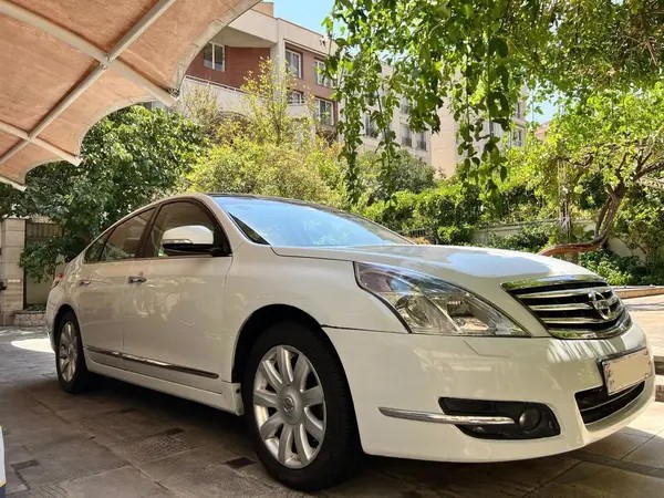 نیسان، تی ینا