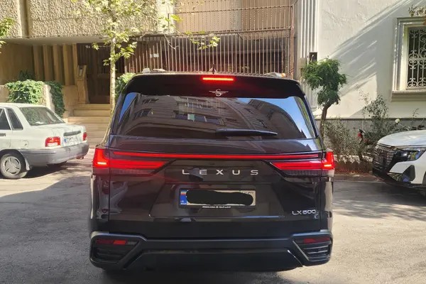لکسوس، LX