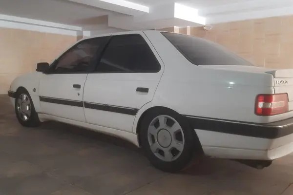 پژو، 405