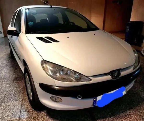 پژو، 206