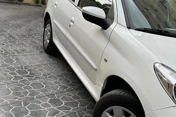 پژو، 207