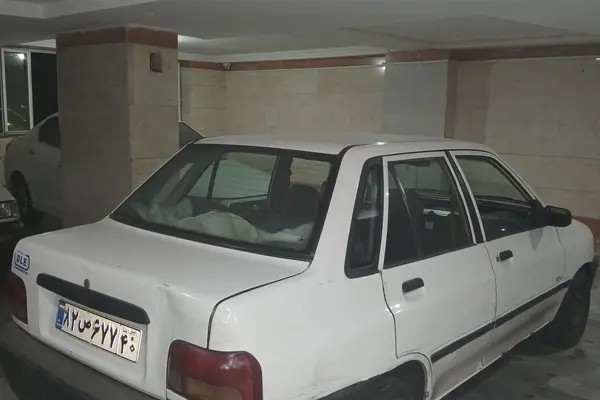 پراید، صندوق دار