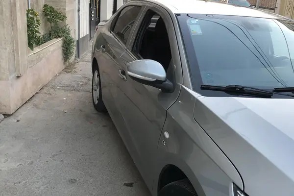 تارا، اتوماتیک V4