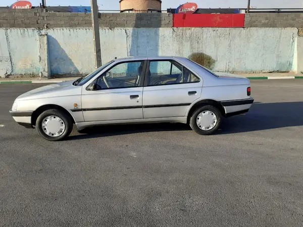 پژو، 405