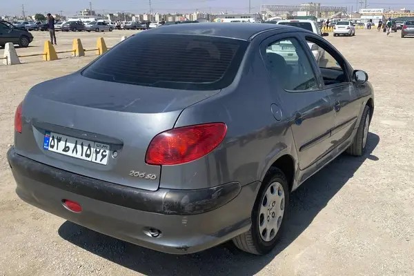 پژو، 206
