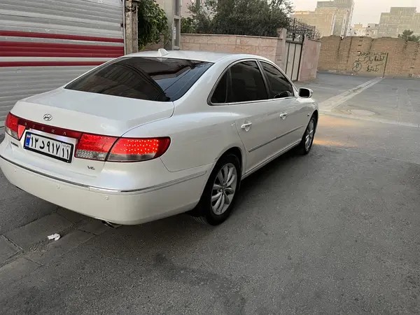 هیوندای، آزرا (گرنجور)