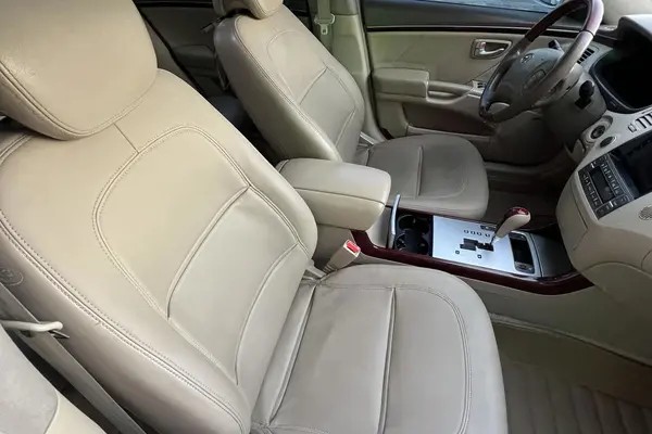 هیوندای، آزرا (گرنجور)