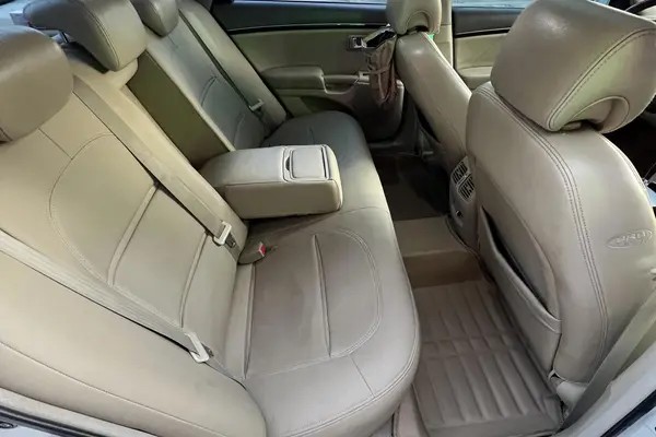 هیوندای، آزرا (گرنجور)