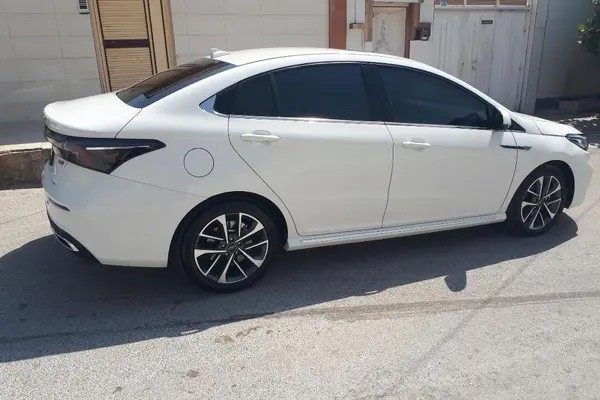 فونیکس، آریزو 6 پرو