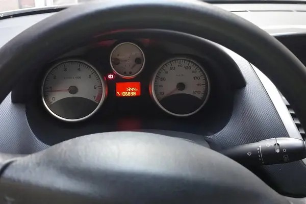 پژو، 207