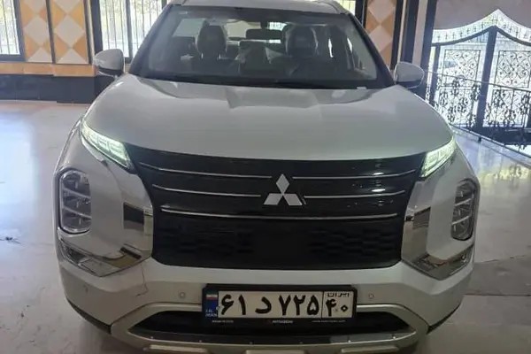 میتسوبیشی، اوتلندر