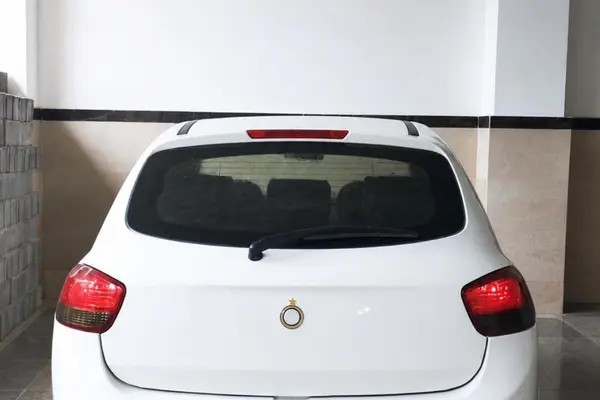 تیبا، هاچ بک