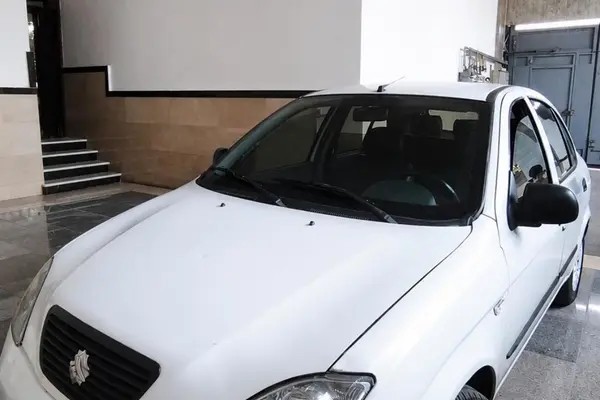 تیبا، هاچ بک