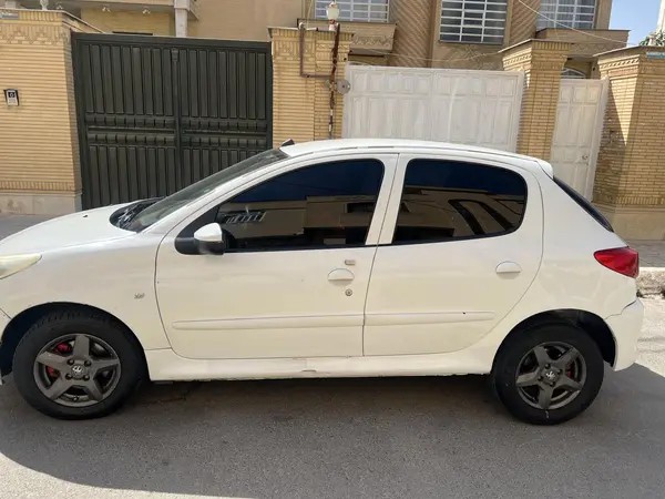 پژو، 207