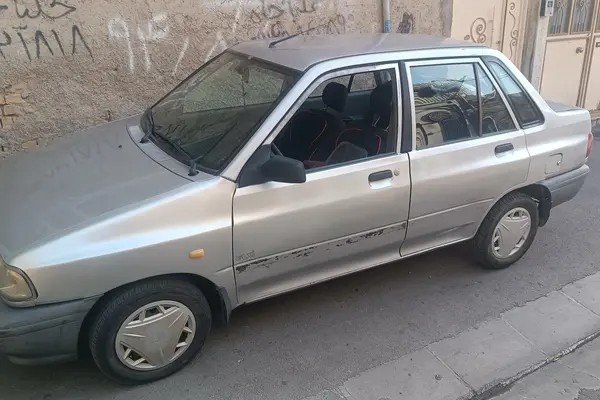 پراید، صندوق دار